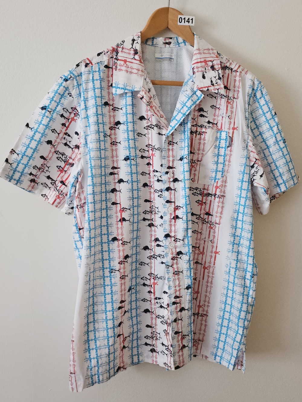 Columbia White Short-Sleeve Button-Up Shirt with Blue & Red Print